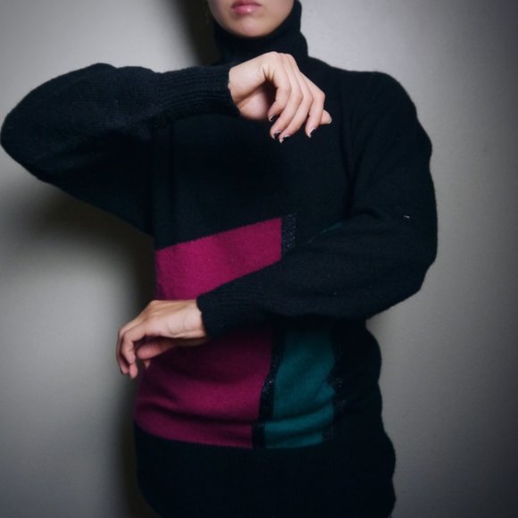 VINTAGE Oversized Turtleneck Sweater  | Size M - Picture 3 of 4